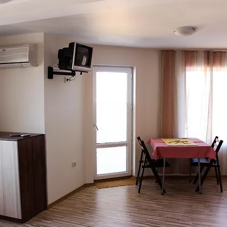 Maris ゲストハウス 2*