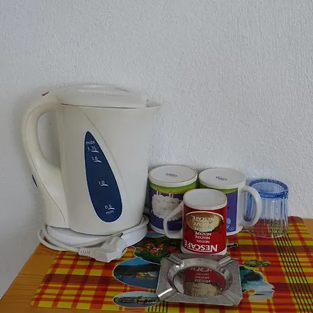 ゲストハウス Maris 2*